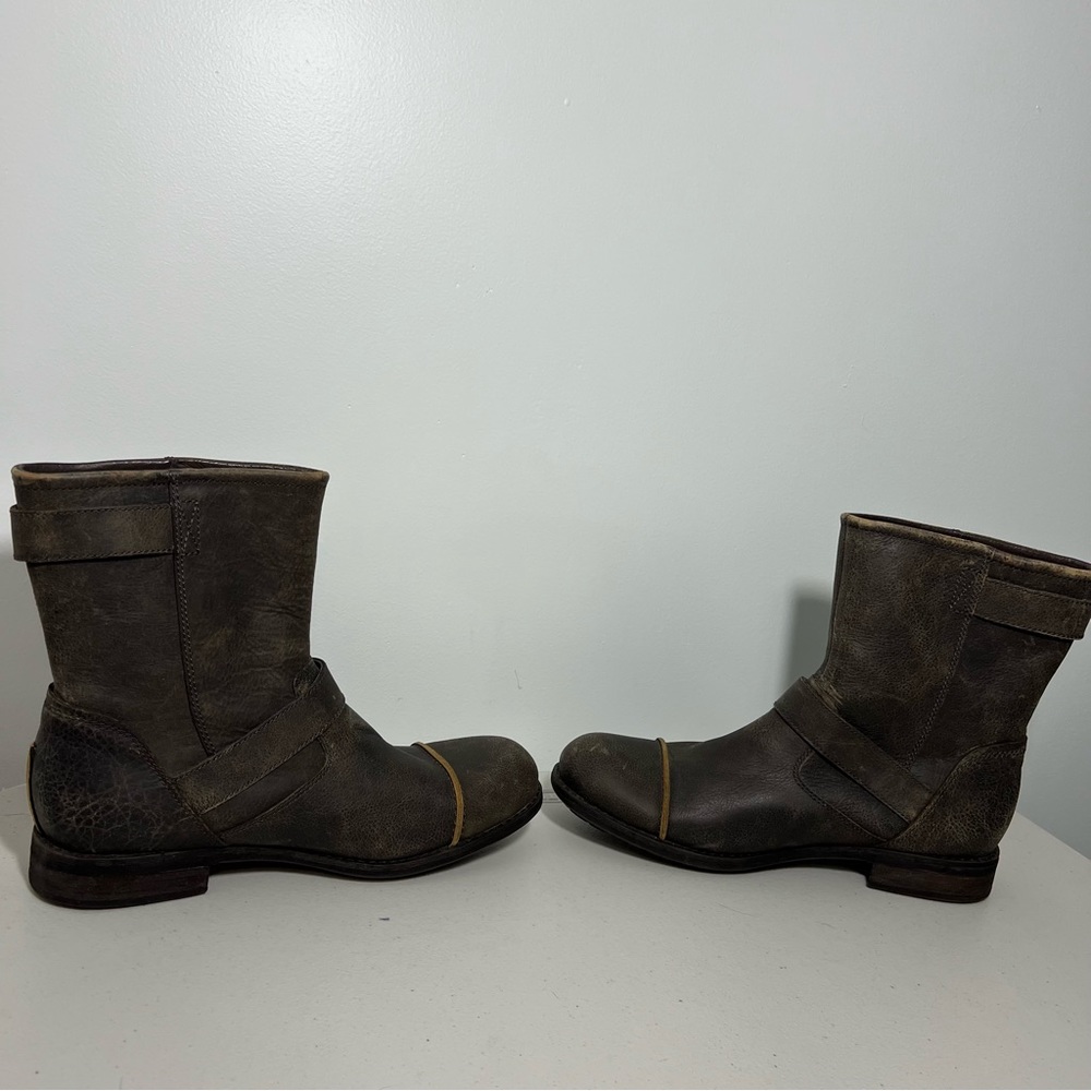 UGG Mens Brown Leather Buckled Lancing Boots - Picture 5 of 11